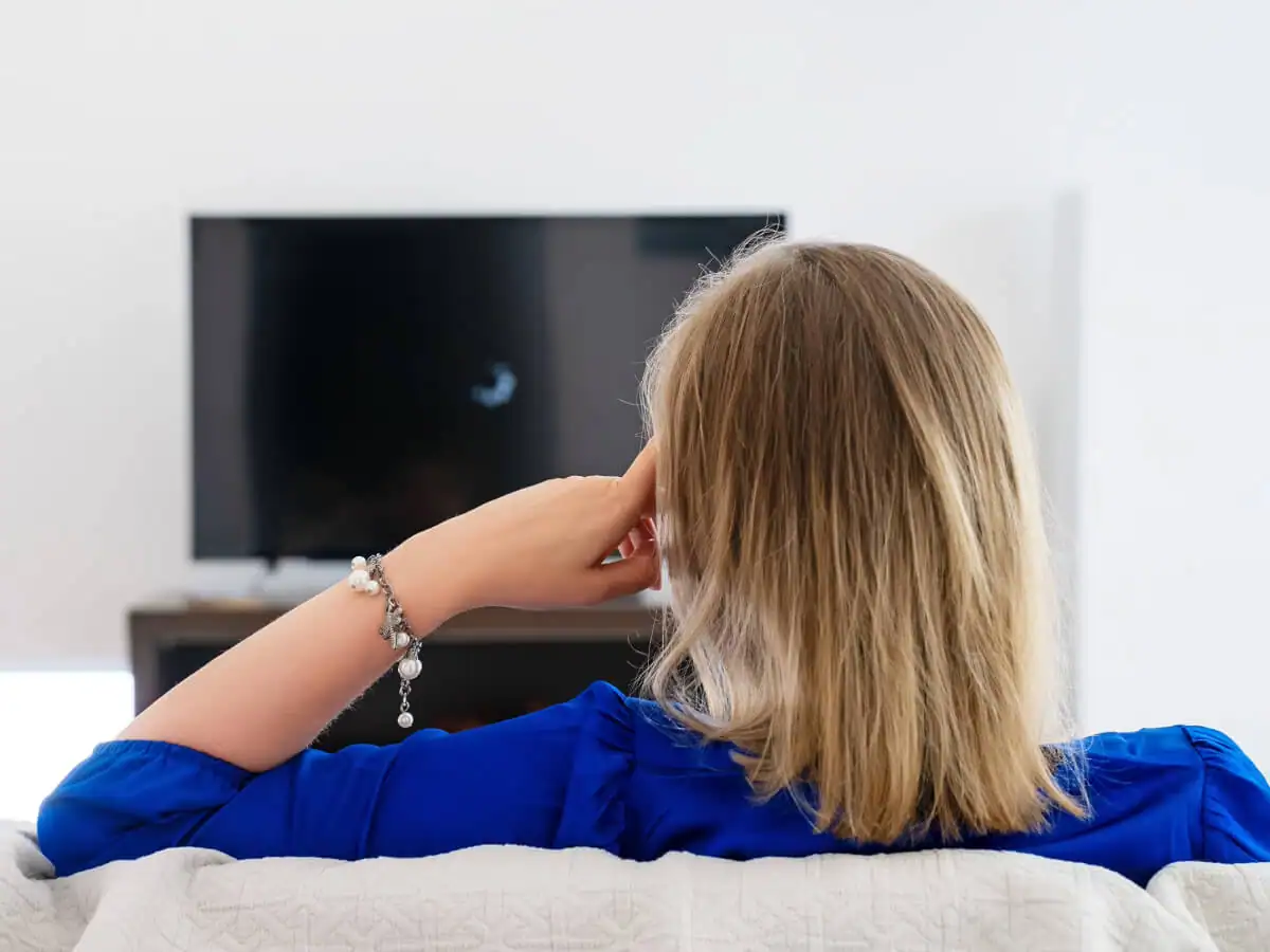 smart tv interface lente salon